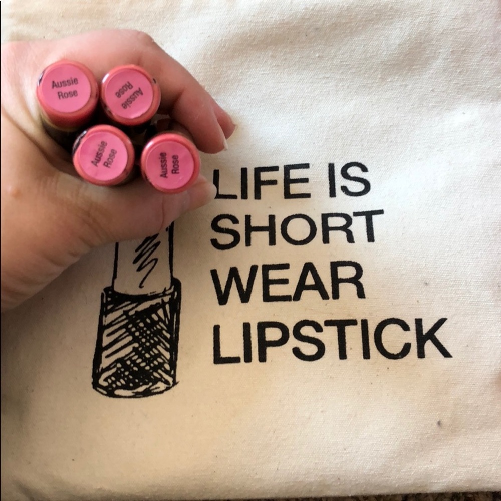 Lipsense